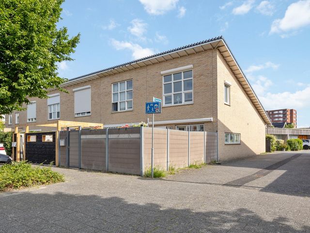 Hebriden 12, Zoetermeer