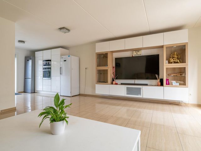 Hollandiastraat 36, Almere
