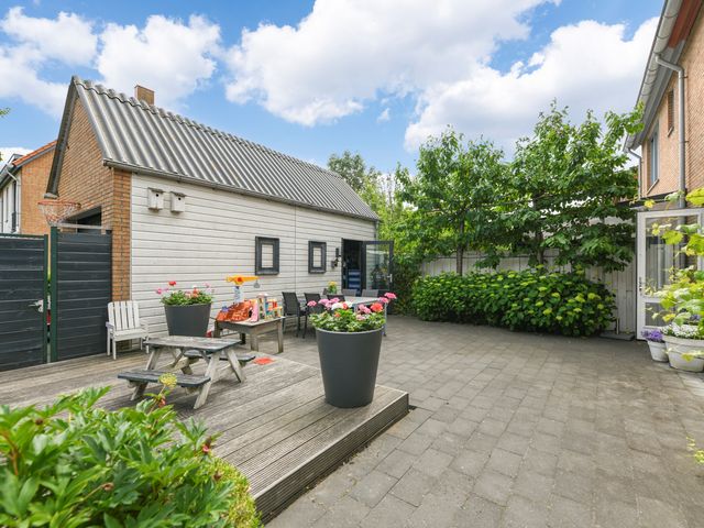 L.A. Braakstraat 1, Aalsmeer