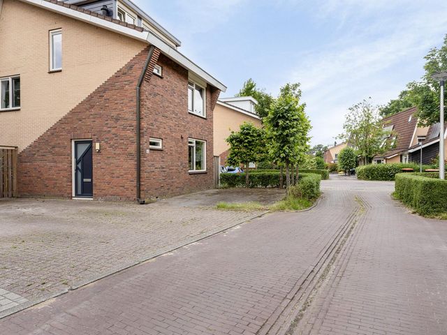 Nijmansbos 63, Enschede