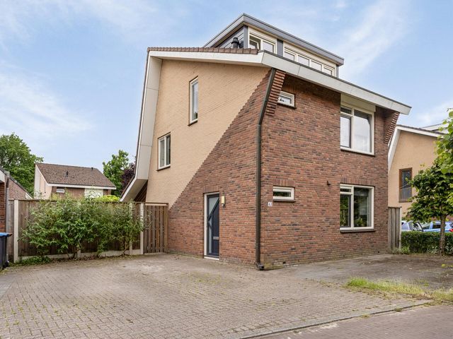 Nijmansbos 63, Enschede