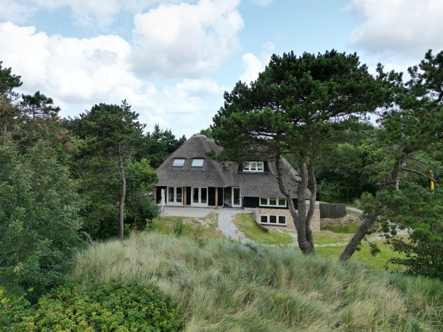 Zwarteweg 2, Buren