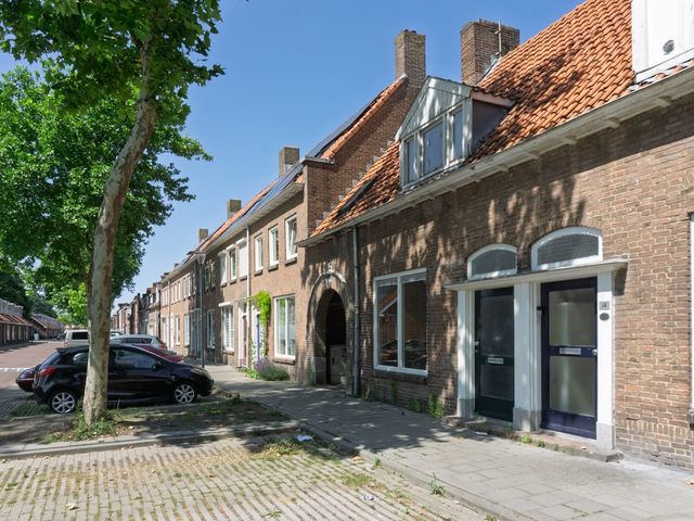 Plataanstraat 16, Bergen Op Zoom