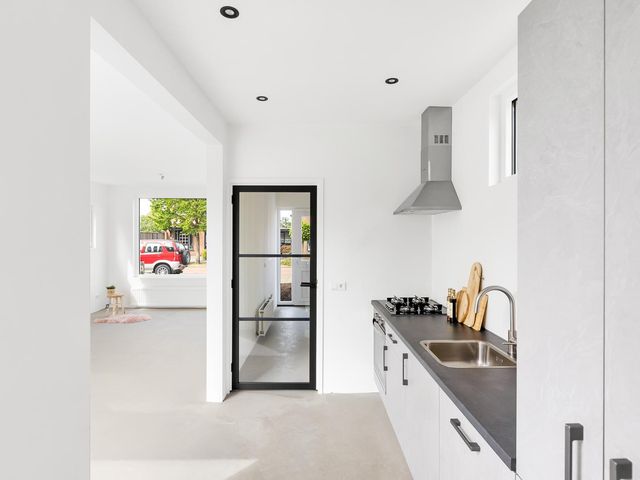 dr. Leenhoutsstraat 42, Hoek