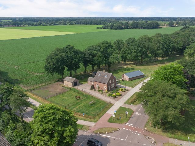 Broekenseind 2, Hoogeloon
