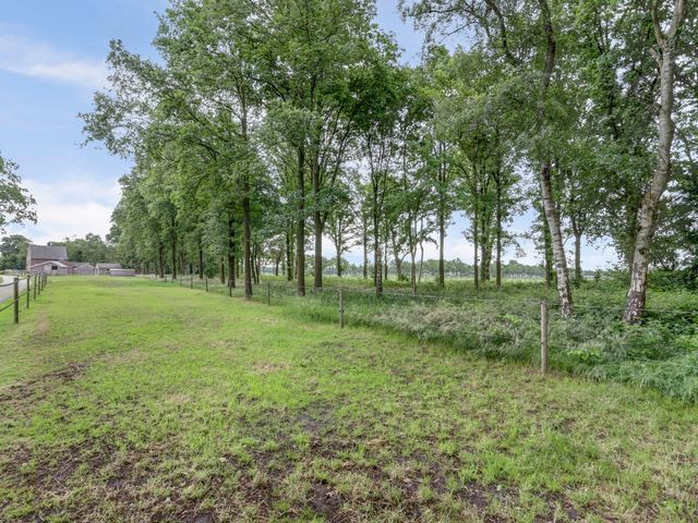 Broekenseind 2, Hoogeloon