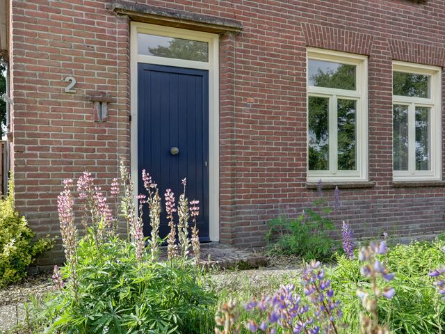 Broekenseind 2, Hoogeloon