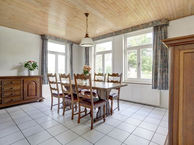 Broekenseind 2, Hoogeloon