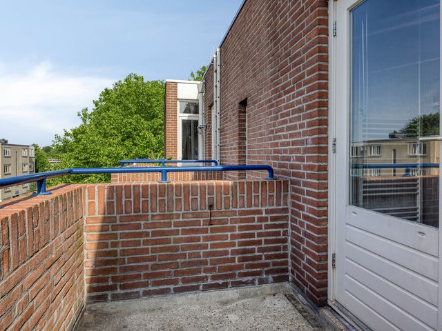 Gerrit van der Veenlaan 233, Den Haag