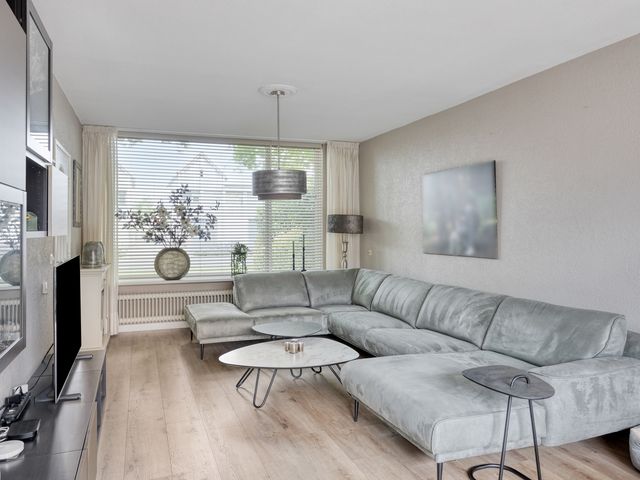 Johanna van Burenlaan 217, Oldenzaal