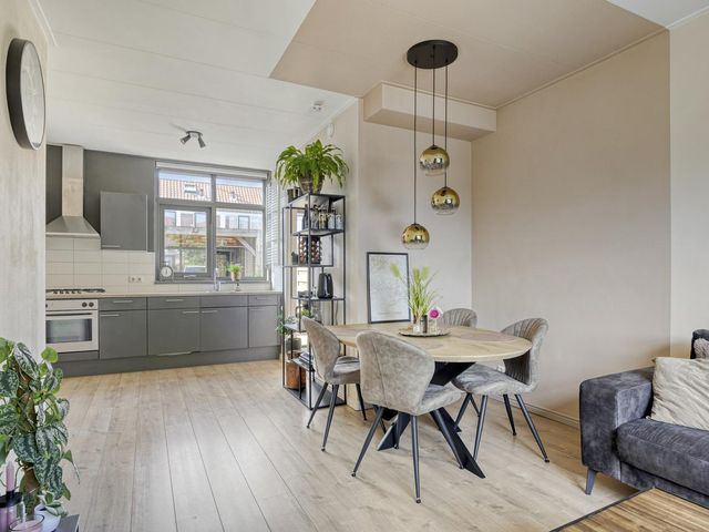 Westlandstraat 25, Naaldwijk