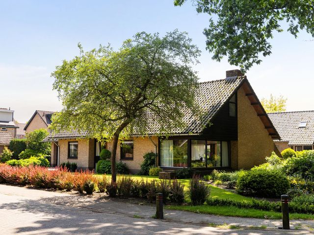 Mozartstraat 1, Eerbeek