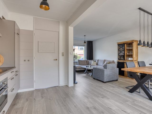 Lindenstraat 17, Vogelwaarde
