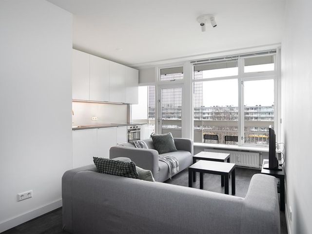 Schouwenselaan 77, Amstelveen