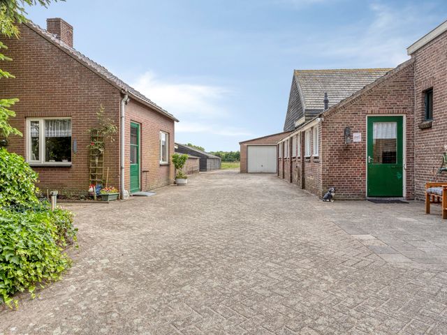 Berkenstraat 10, Oosteind