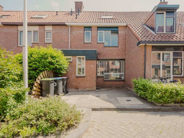 Vlinderveen 528, Spijkenisse