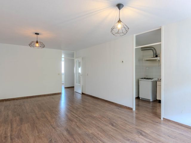 Lenteakker 24, Spijkenisse