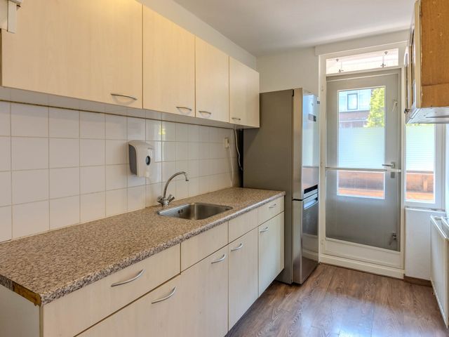 Lenteakker 24, Spijkenisse