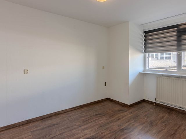 Lenteakker 24, Spijkenisse