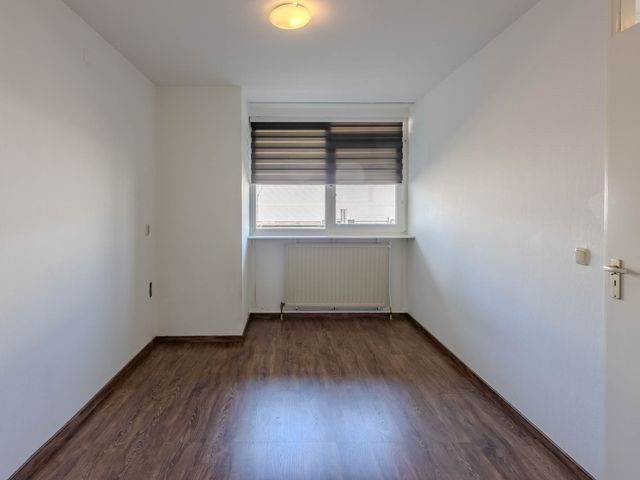 Lenteakker 24, Spijkenisse