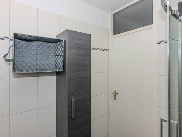 Lenteakker 24, Spijkenisse