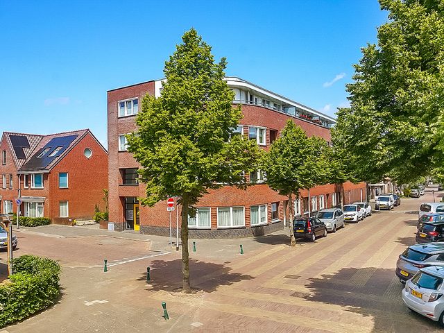 Julianastraat 120, Lisse