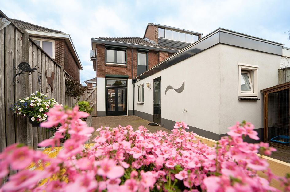 Abraham Strickstraat 36