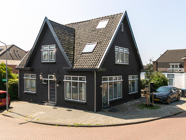 Veerweg 105, Rheden