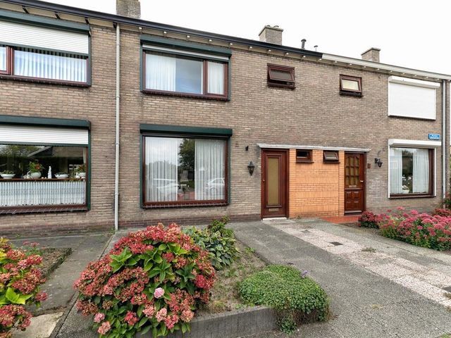 Nicolaas Beetsstraat 3, Terneuzen