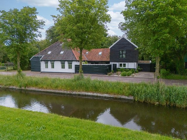 Zuiderweg 12, Opperdoes