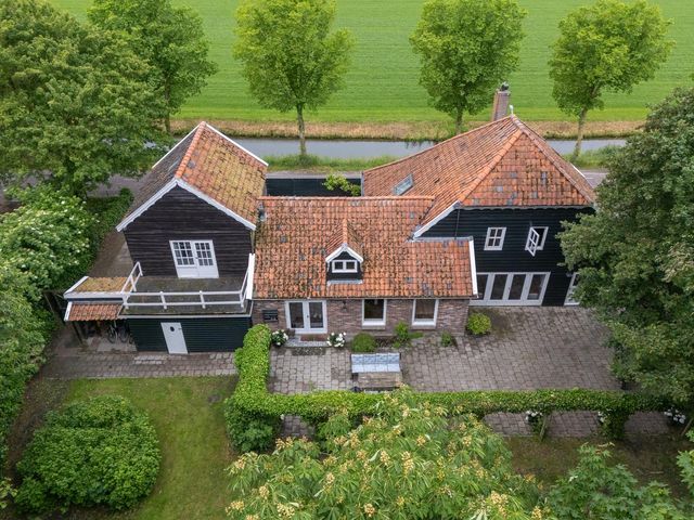 Zuiderweg 12, Opperdoes