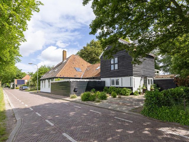 Zuiderweg 12, Opperdoes