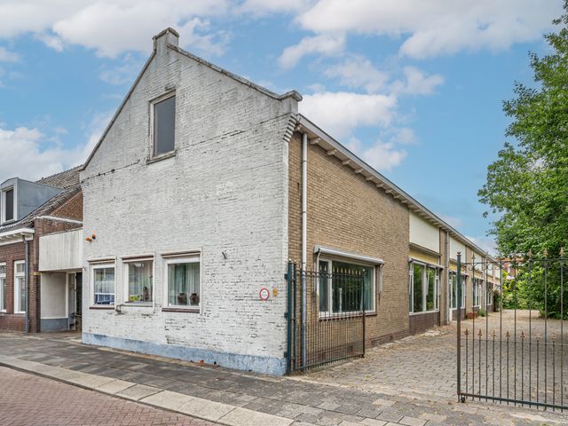 Jacob Banestraat 8, Sommelsdijk