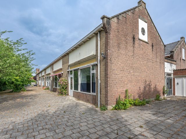 Jacob Banestraat 8, Sommelsdijk