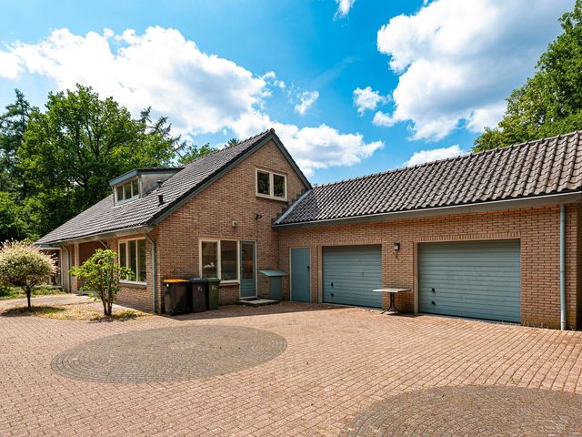 Traayweg 2, Austerlitz
