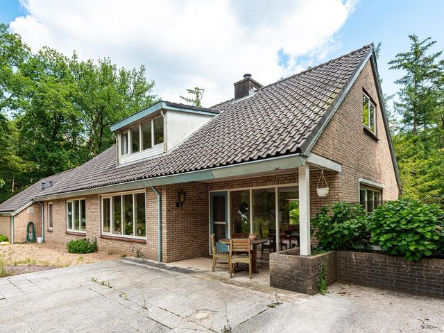 Traayweg 2, Austerlitz