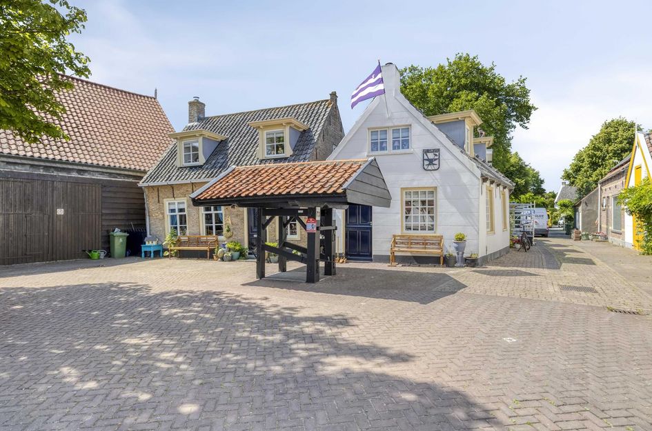 Dorpsstraat 4