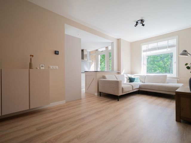 Van Der Ploegstraat 4, Heemskerk