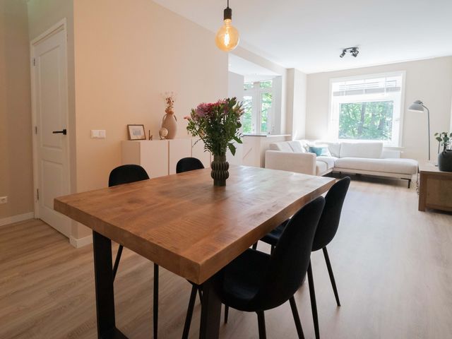 Van Der Ploegstraat 4, Heemskerk
