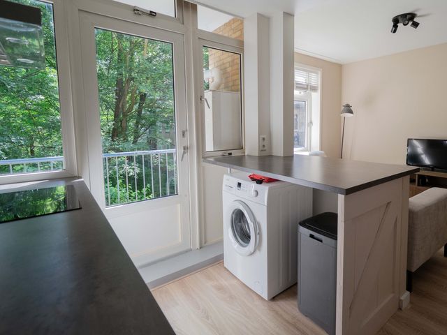 Van Der Ploegstraat 4, Heemskerk
