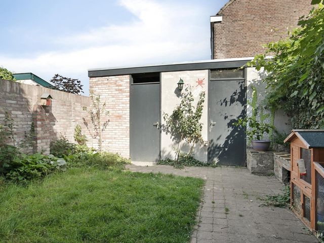 Insulindeplein 21, Tilburg