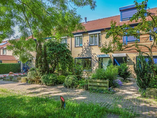 Alkmaarsingel 233, Arnhem