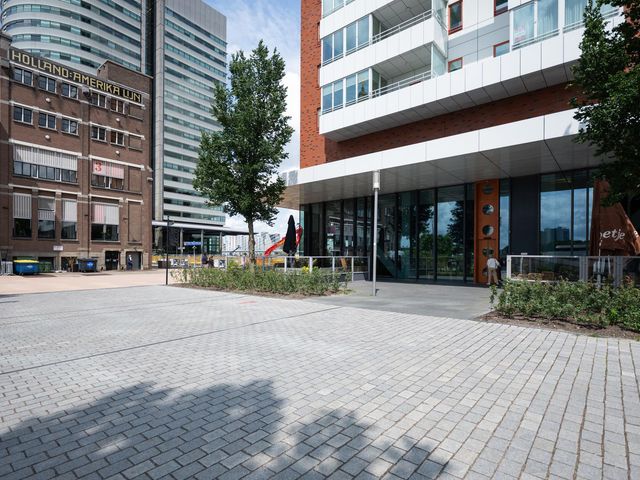 Landverhuizersplein 129, Rotterdam