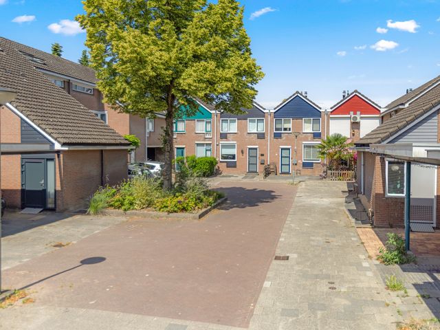Cannenburg 83, Dordrecht
