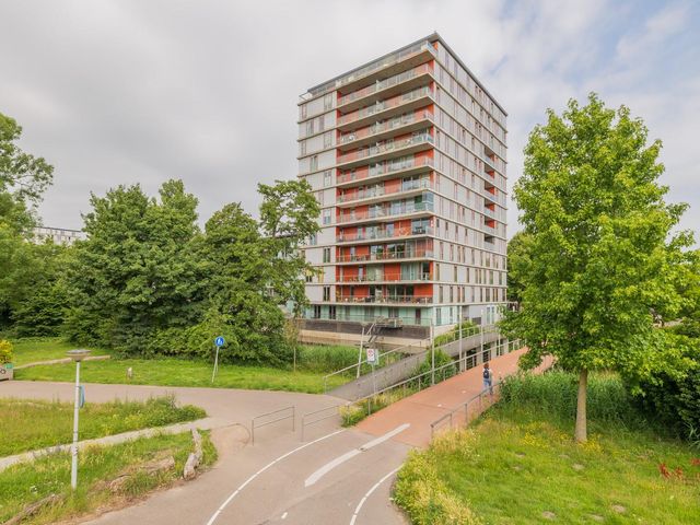 Osdorper Ban 599, Amsterdam