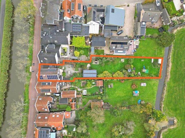 Neck 12, Wijdewormer