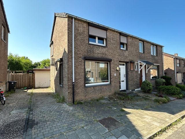 Georg Ohmstraat 16, Hoensbroek