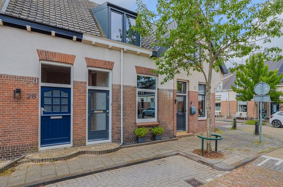 Emmastraat 30