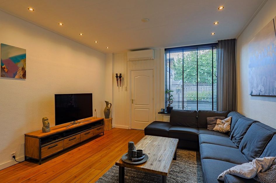Emmastraat 30