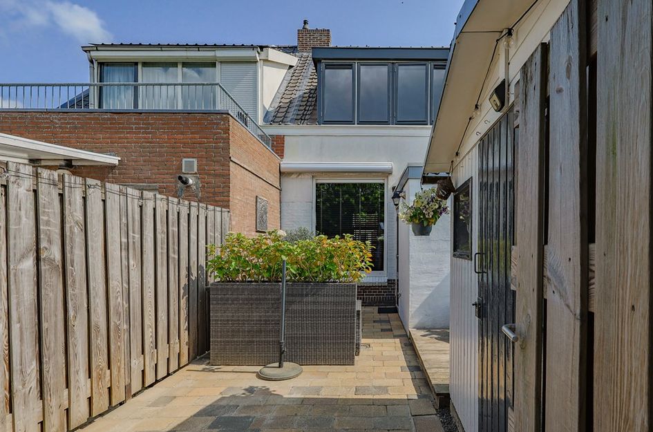 Emmastraat 30